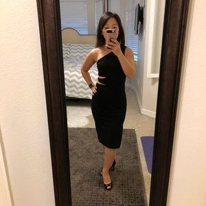 Alice & Olivia black one-shoulder cocktail dress